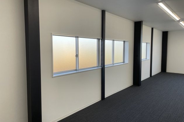 内部塗装(階段＆デッキ裏＆柱＆カウンター)